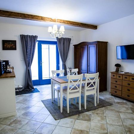 Mikulov Apartmany Magistr Екстер'єр фото