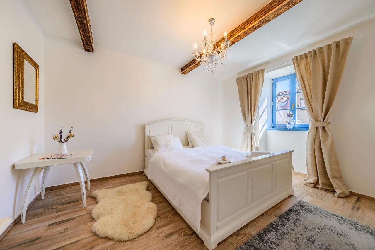 Mikulov Apartmany Magistr Екстер'єр фото